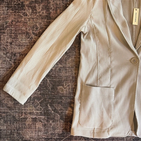 NWT Max Studio Blazer | Tan & White Grid Pattern | Women’s M - Picture 3 of 9